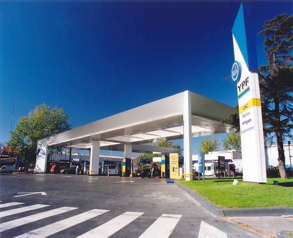 Estación de servicio YPF terminada